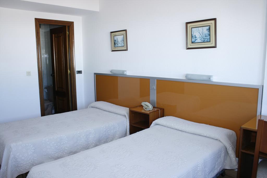 Hostal Liste Station La Coruña Rom bilde